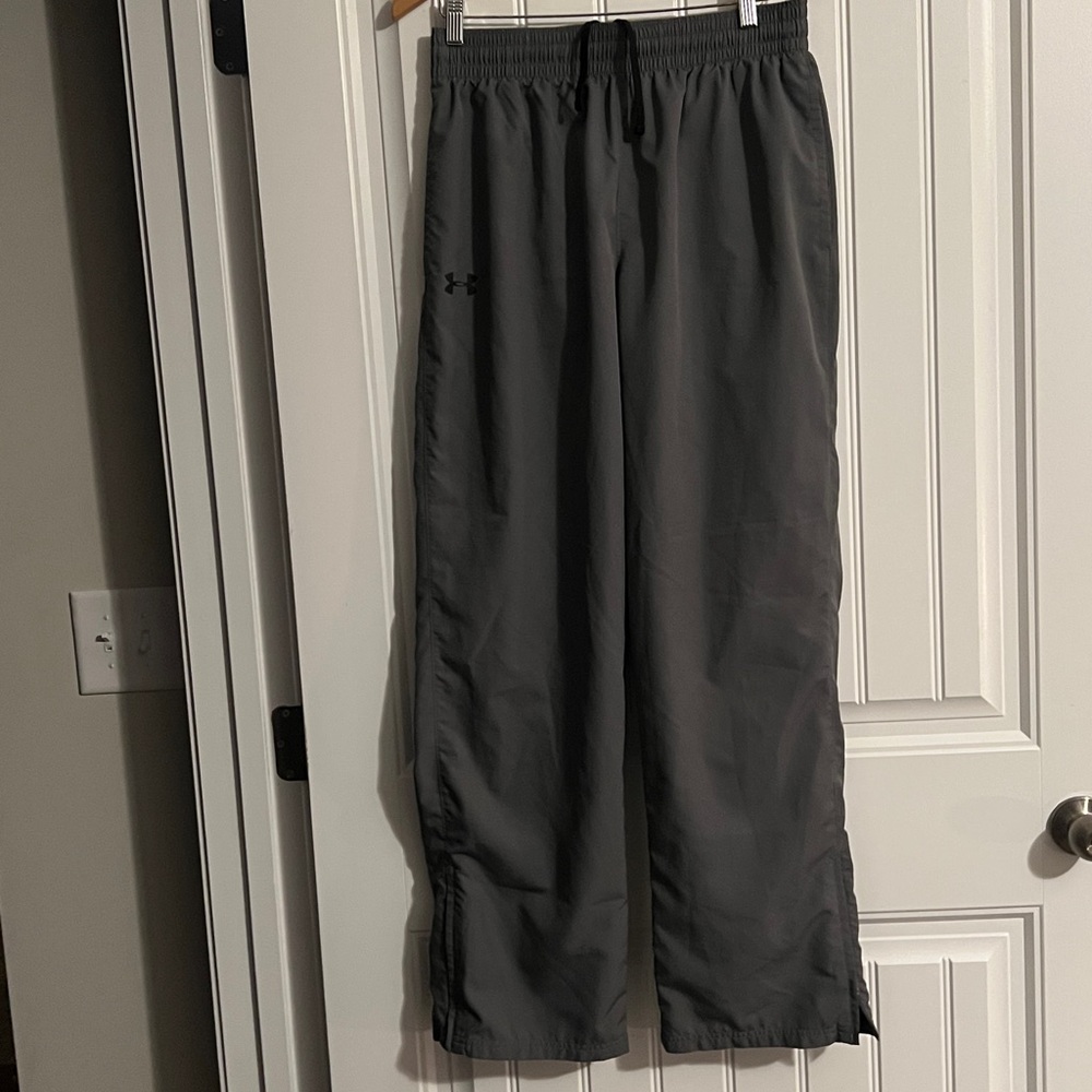 Under Armour loose fit running Pants Size Large